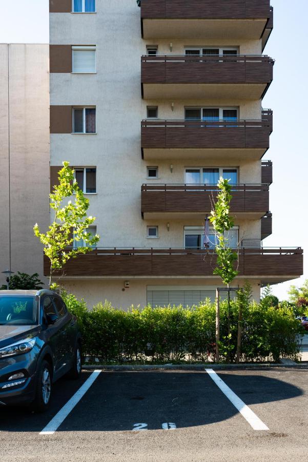 B&v 55 Qualis - Luxury Mountain Escape Brasov